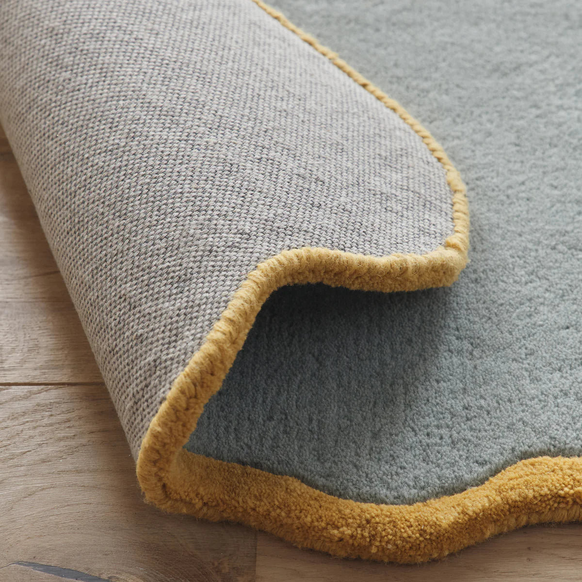 Origins Scalloped Elsie Duck Egg/Ochre Rug