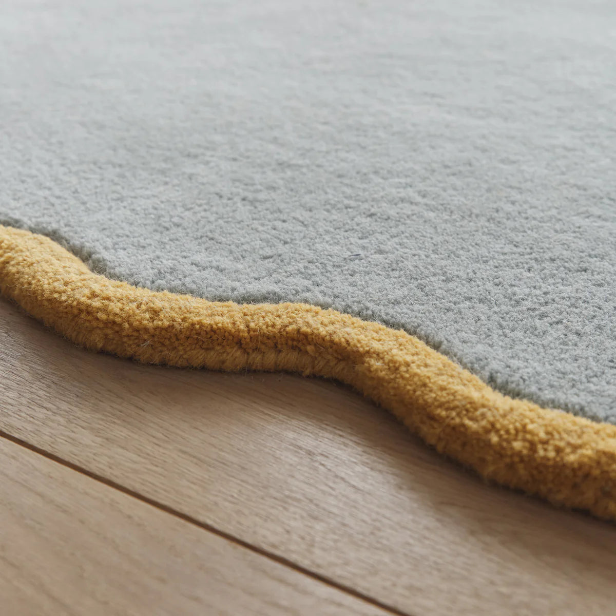 Origins Scalloped Elsie Duck Egg/Ochre Rug