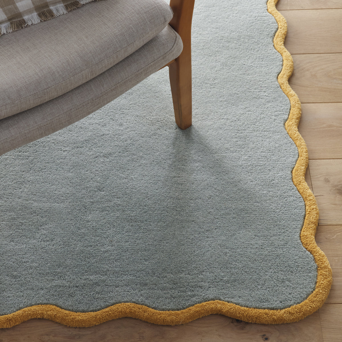 Origins Scalloped Elsie Duck Egg/Ochre Rug